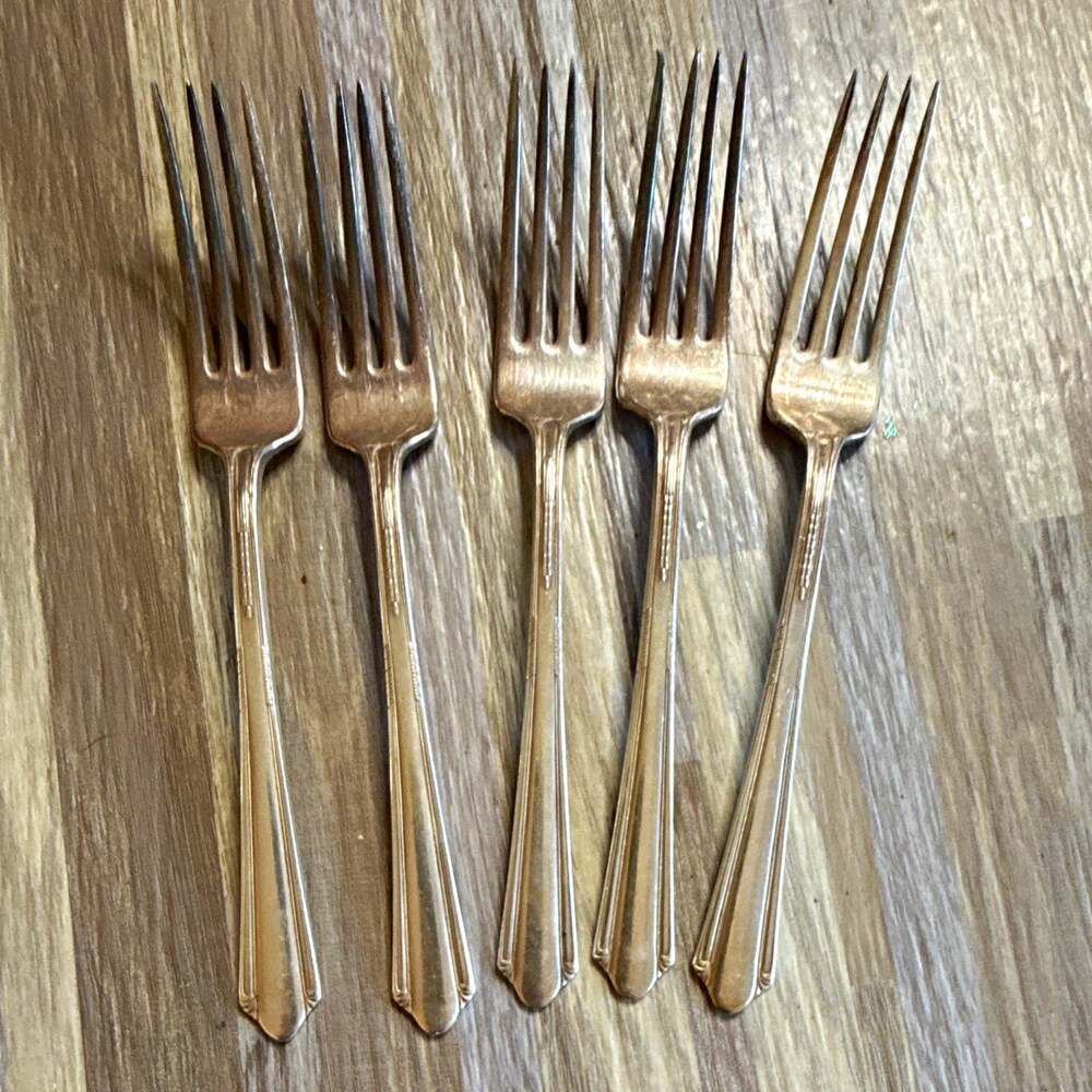 Holmes & Edwards Youth 1940 Inlaid IS Silverplate Dinner Forks Set of 6 Vintage